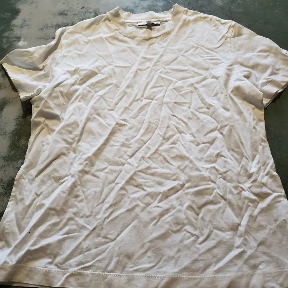 St John Sport by Marie Gray white tshirt sz P